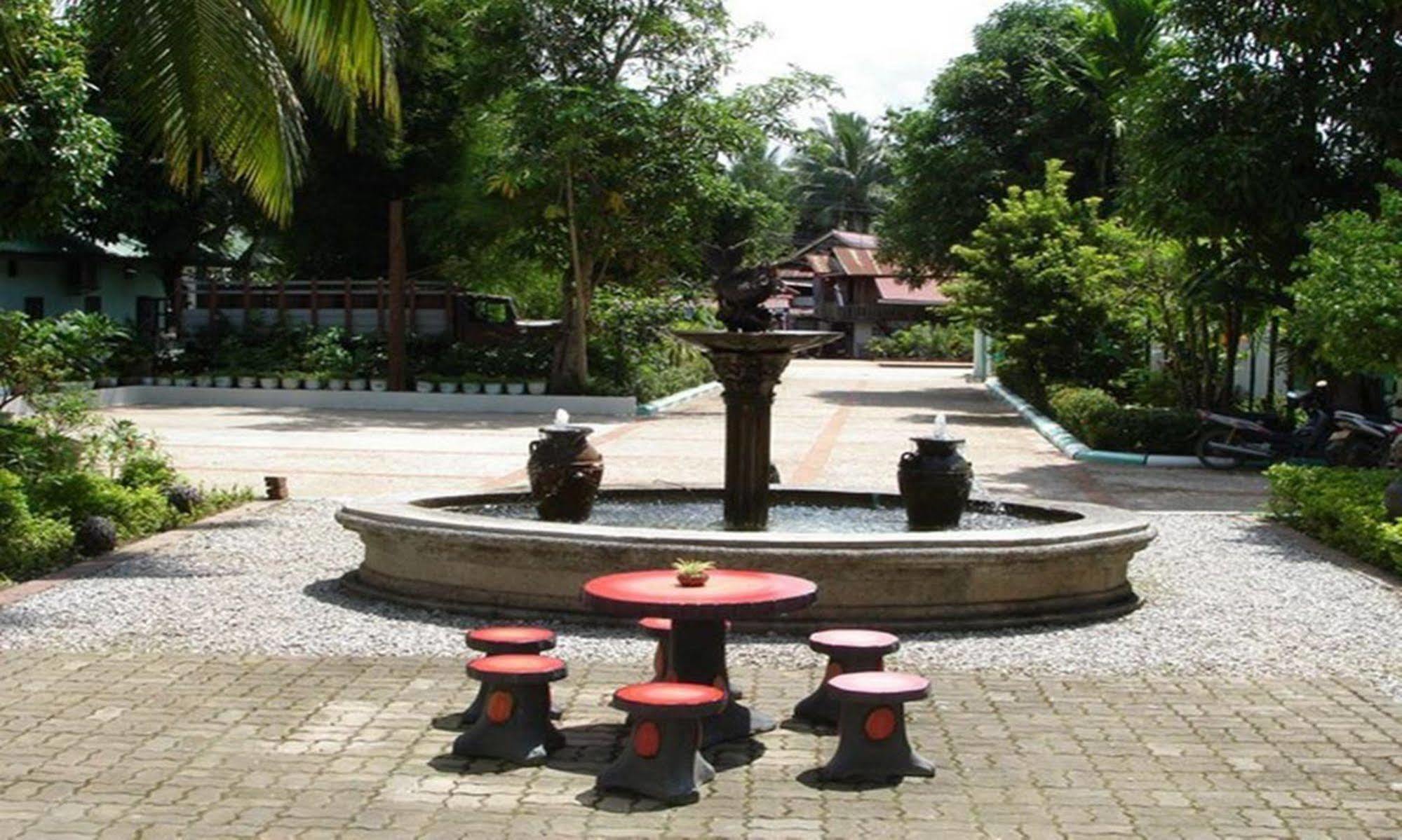 Sabaidee Guesthouse Luang Prabang Dış mekan fotoğraf